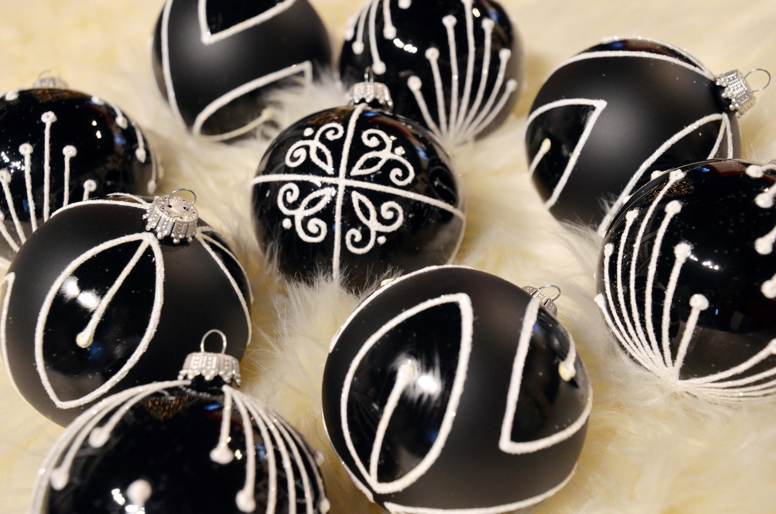 CHRISTBAUMKUGELN Dunkler Winterglanz Schwarz 8cm (Glas / 9 Stk.) - Schwarz, Glas (8/8/4cm) - Krebs Glas Lauscha