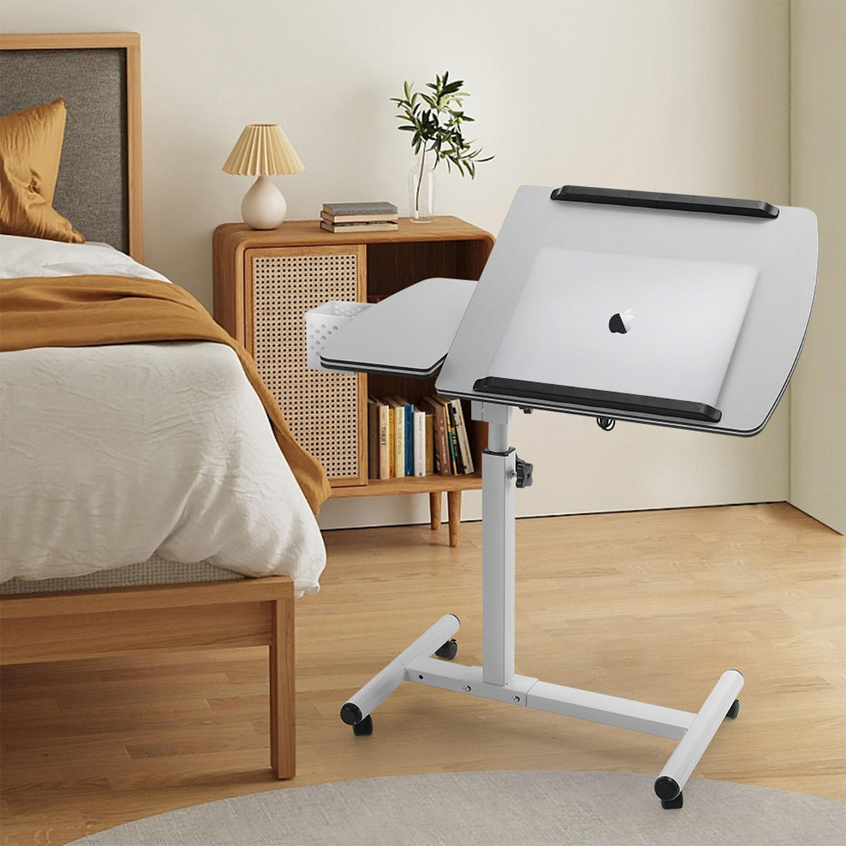 LAPTOPTISCH mit Rad in Weiß Höhen- und Winkelverstellbarer mobiler - Weiß, Metall (40/44/89cm) - Livingandhome