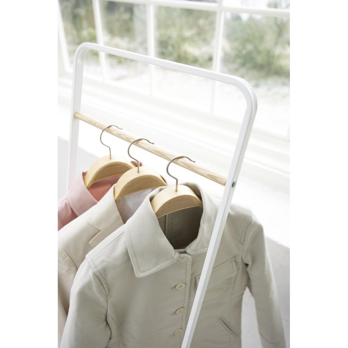 KLEIDERSTÄNDER - tower 40/40/140 cm - Weiß, Metall (40/140/40cm) - Yamazaki