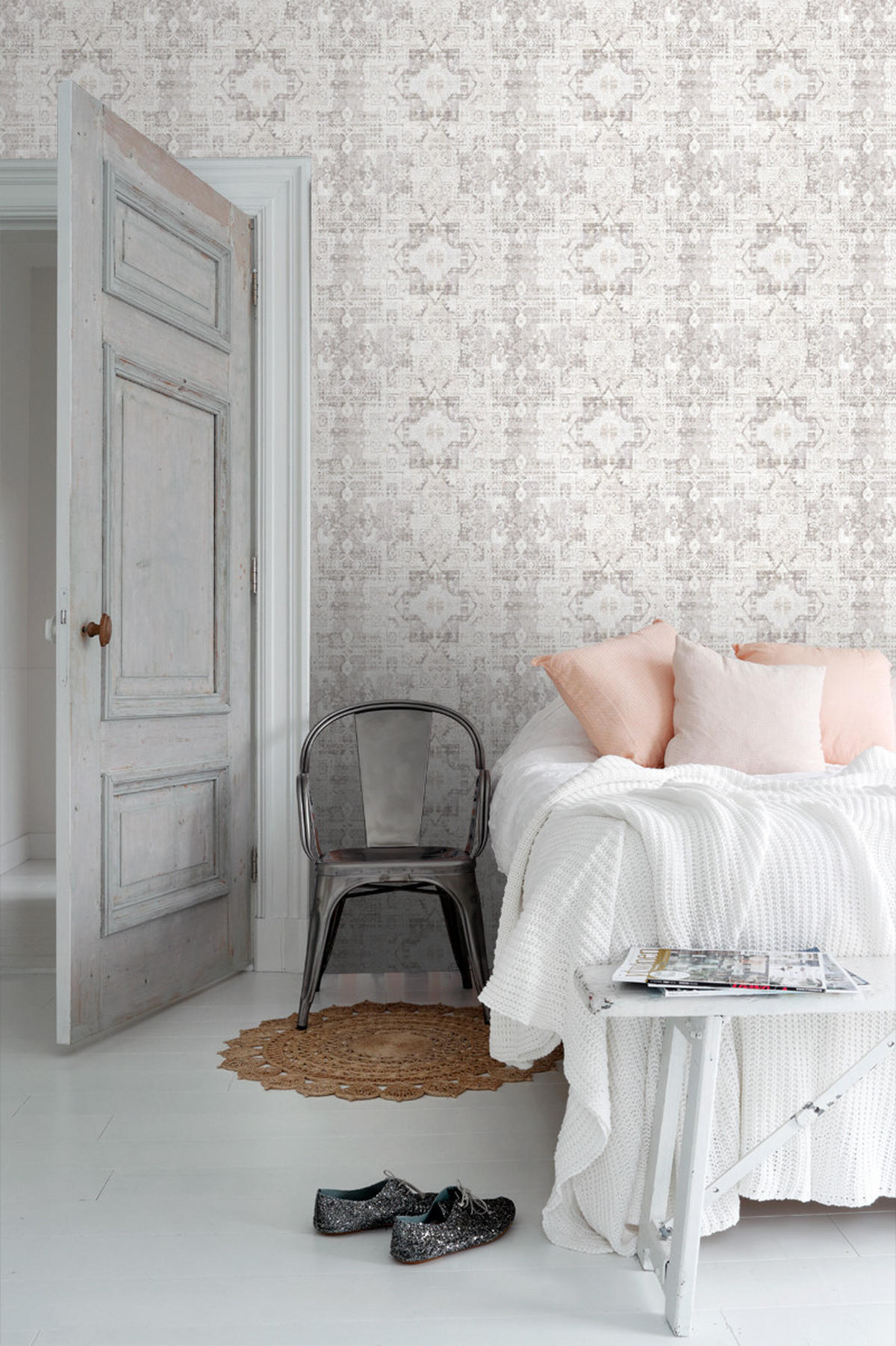 TAPETE orientalisches Kelim-Patchwork 53 cm x 10.05 m - Grau, Papier (53/1000cm) - ESTAhome