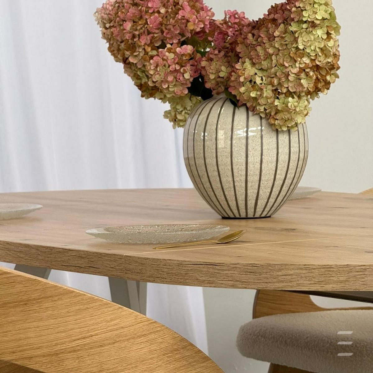 ESSTISCH Runder Ausziehbarer PERO 90/190, Eiche Artisan / Schwarz - Schwarz/Eiche Artisan, Holz (190/90/77cm) - Dekori_Interiors