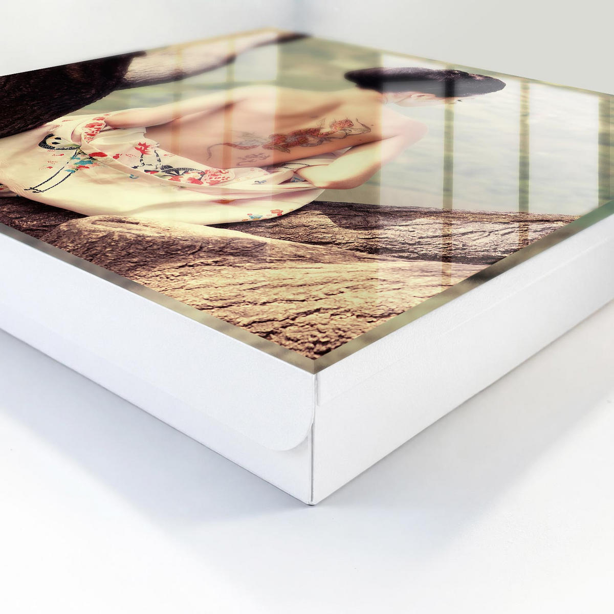 SCHLÜSSELBOX Weiß 30x30 cm – Türöffnung nach rechts - Harmonie der Natur - Braun, Metall (30/30/5cm) - TULUP