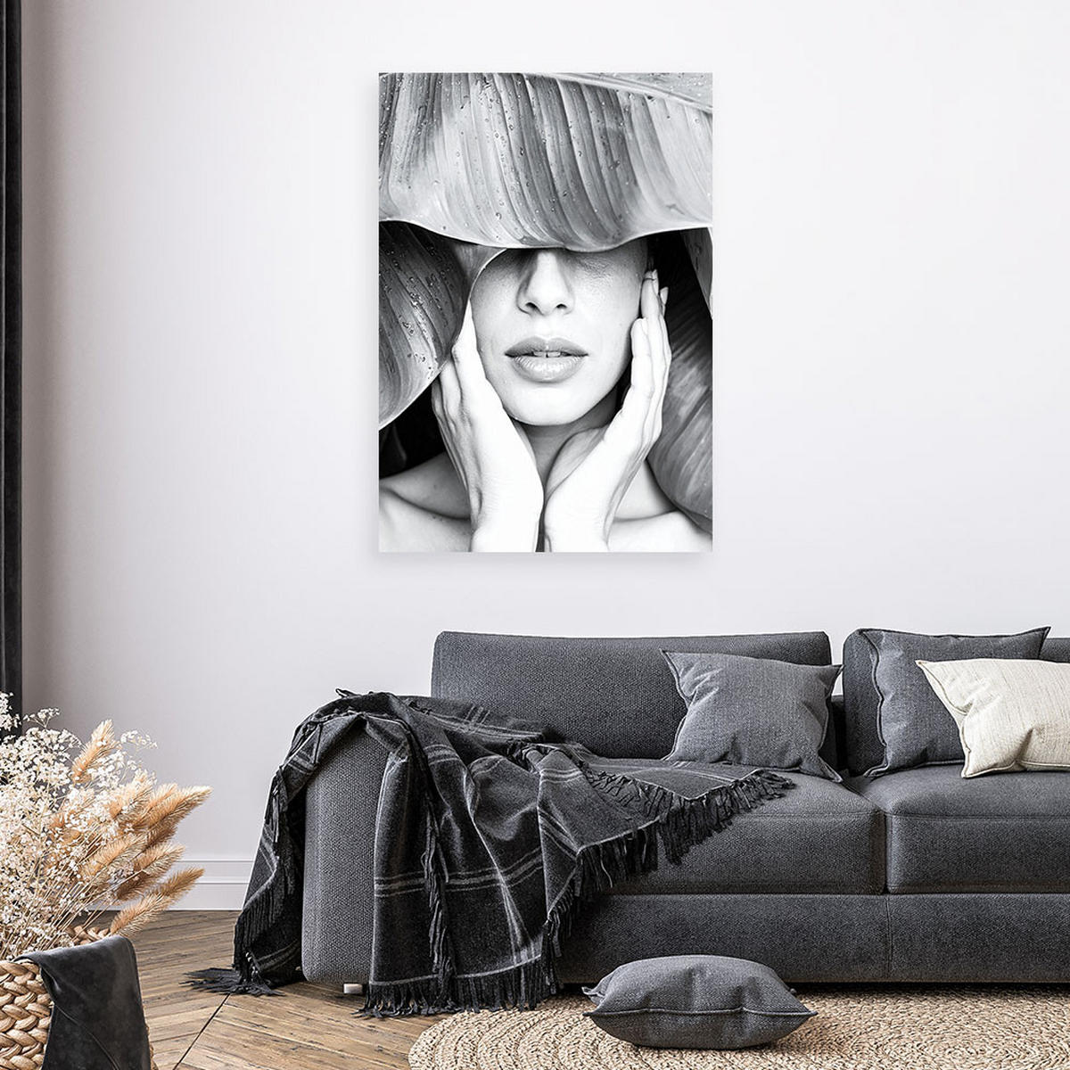 LEINWANDBILD Frau und Blätter auf dem Kopf 70x100cm - Grau, Textil (70/100cm) - Feeby