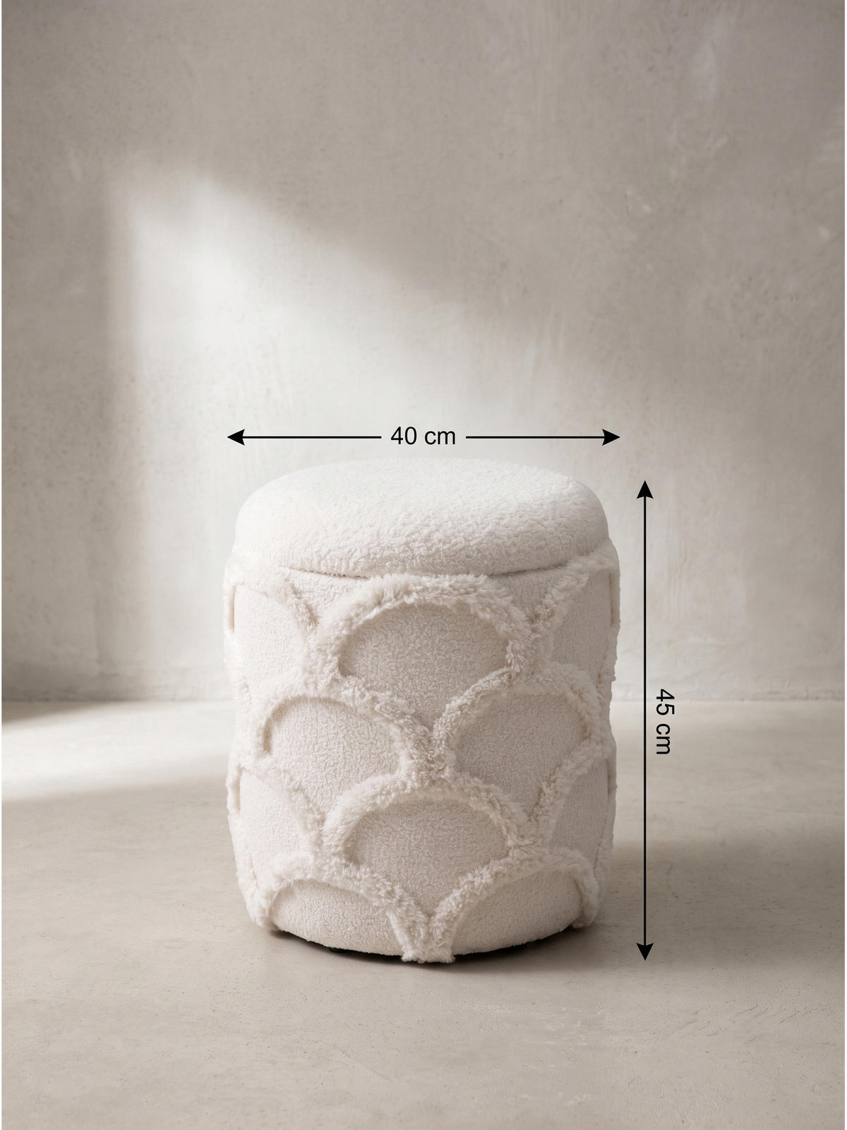 SITZHOCKER RHONE, Teddystoff, mit Wellenmuster, Creme, Ø 40 x 45 cm - Beige/Creme, Textil (40/45/40cm) - KADIMA DESIGN