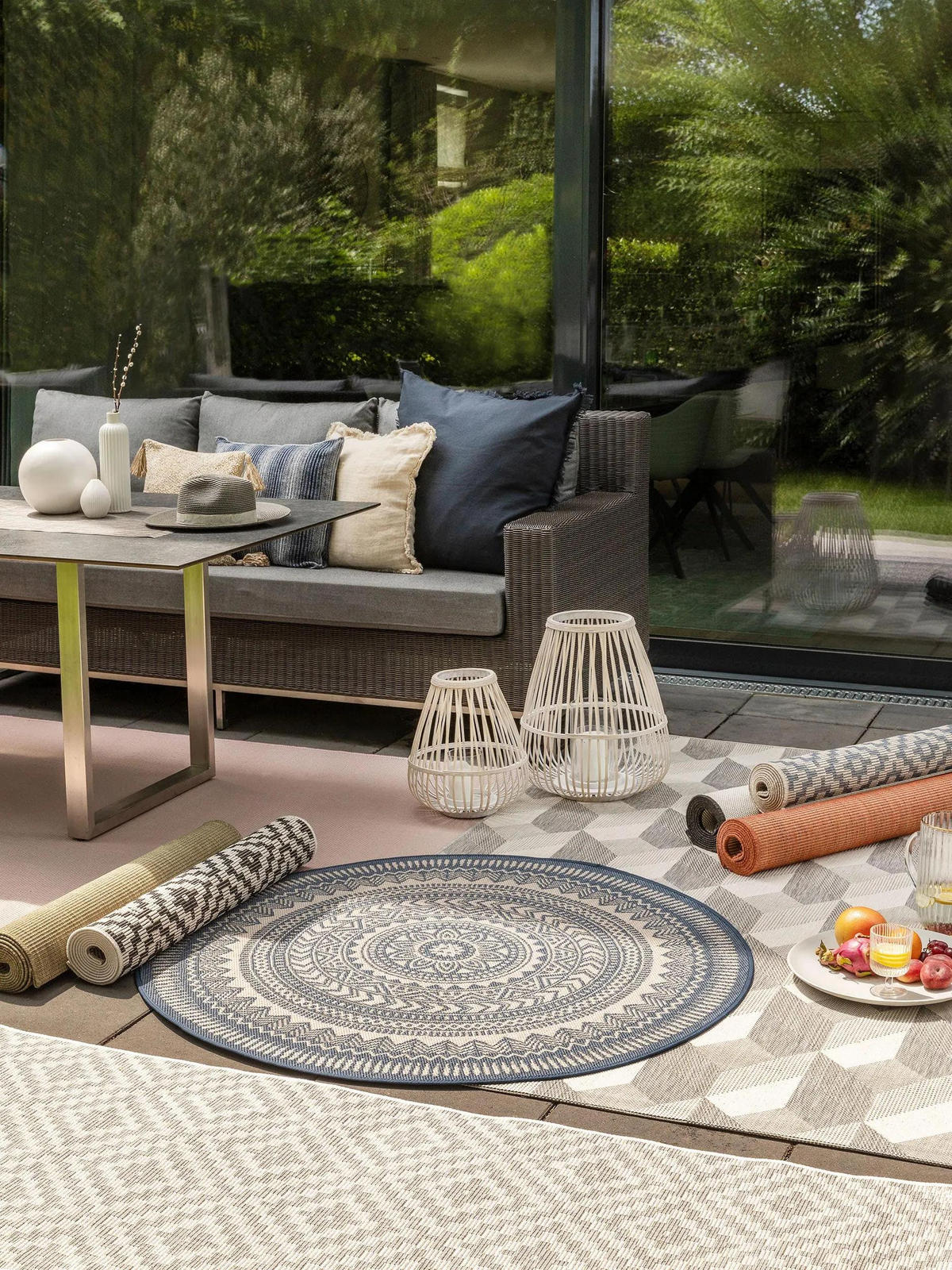 OUTDOORTEPPICH Metro Schwarz/Weiß ø 120 cm rund - Schwarz, Textil (120/120cm) - benuta Nest