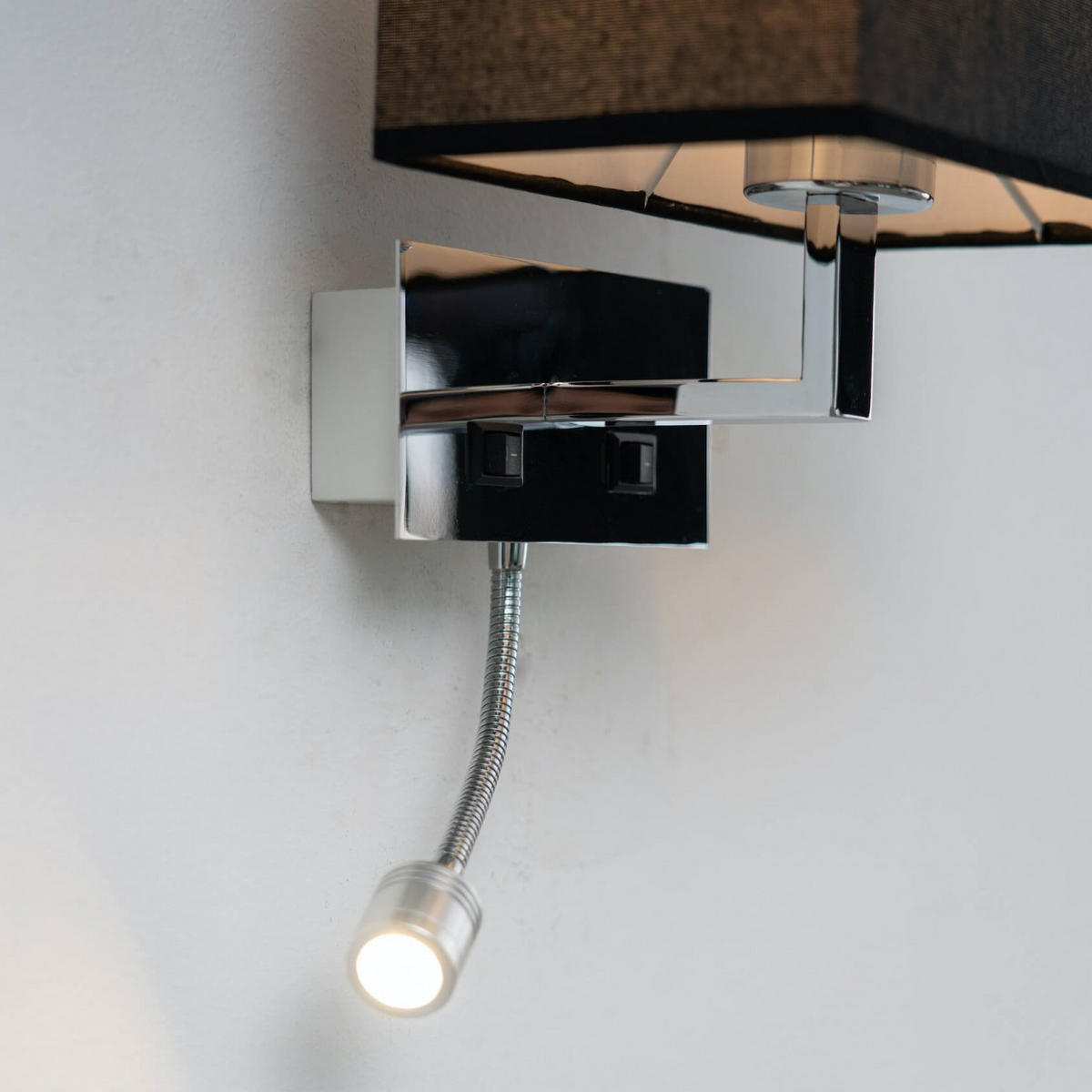 WANDLEUCHTE Adonis, Schwarz, 22cm - Schwarz, Metall (16/20/22cm) - KOSILUM