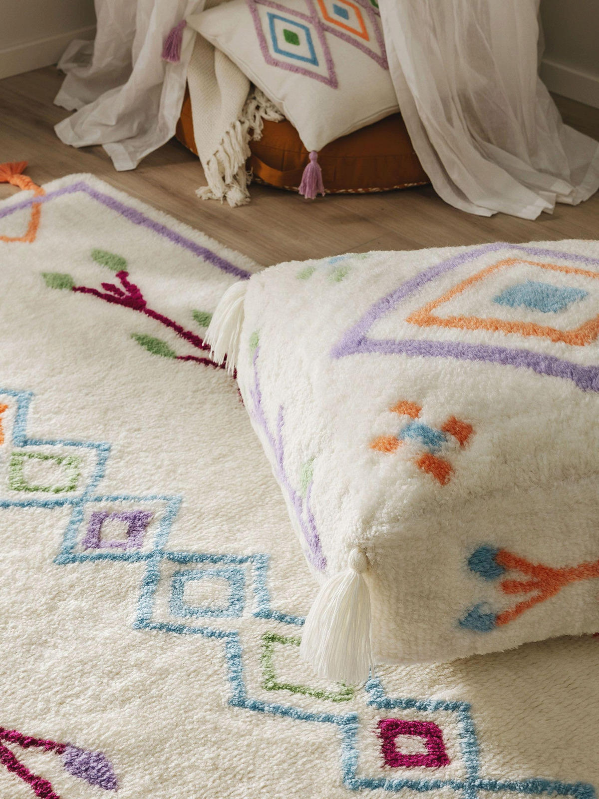 WOLL-POUF handgefertigt Malika Multicolor 55x55x20 cm - Multicolor, Textil (55/20/55cm) - Lytte