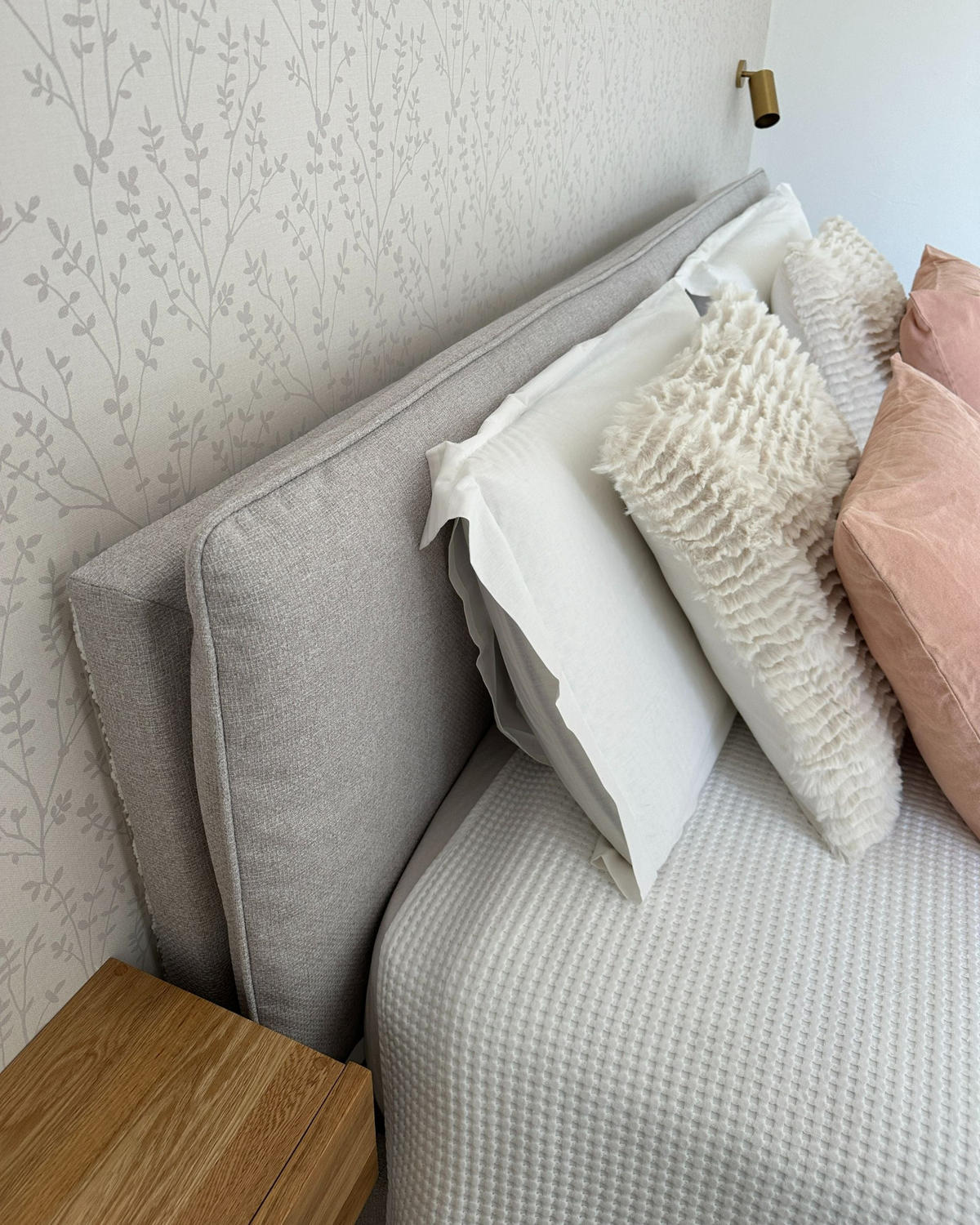 POSTEL s roštem 140/200 cm Látka Světle šedá Corio - světle šedá, textil (140/200cm) - Beliani