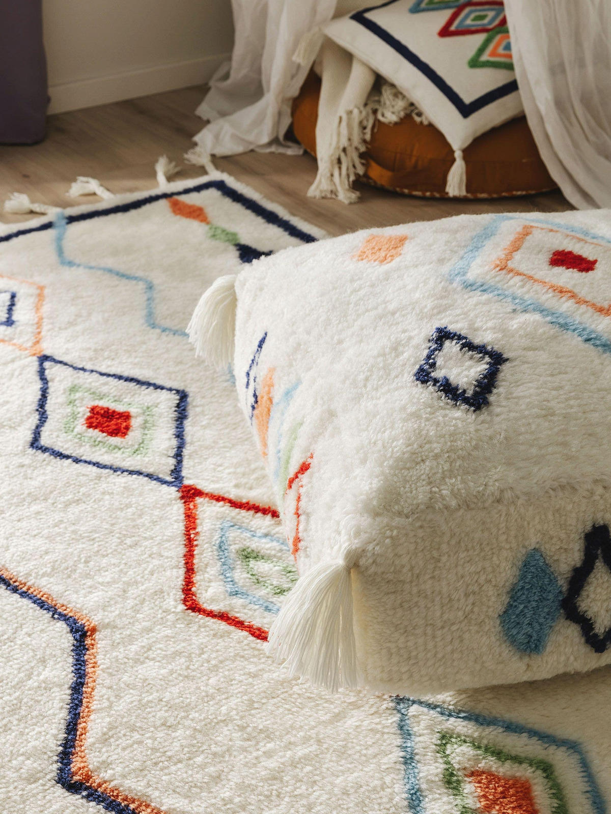 WOLL-POUF handgefertigt Malika Multicolor 55x55x20 cm - Multicolor, Textil (55/20/55cm) - Lytte