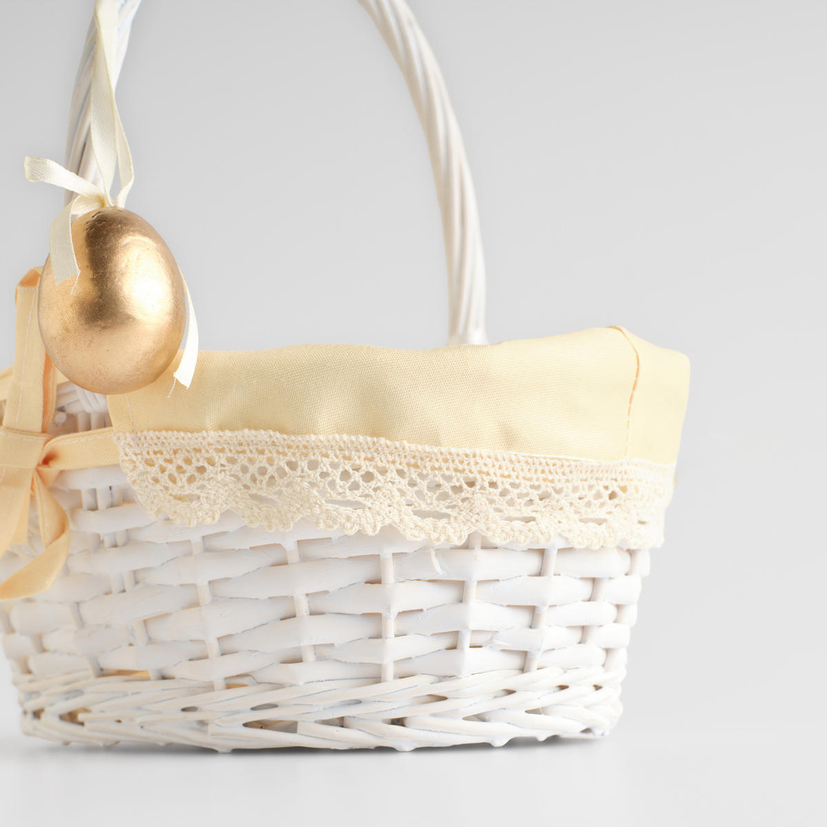 KORB MIT HENKEL Eggita - Weiß, Naturmaterialien (18/25/24cm) - home&you