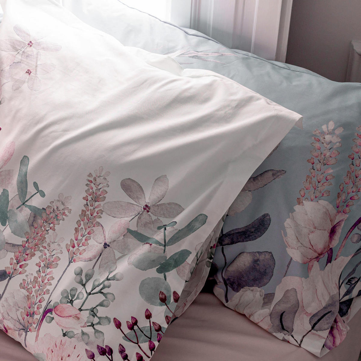 KISSENBEZUG soft bouquet 80x80 cm mehrfarbig - Multicolor, Textil (80/80cm) - Happy Friday