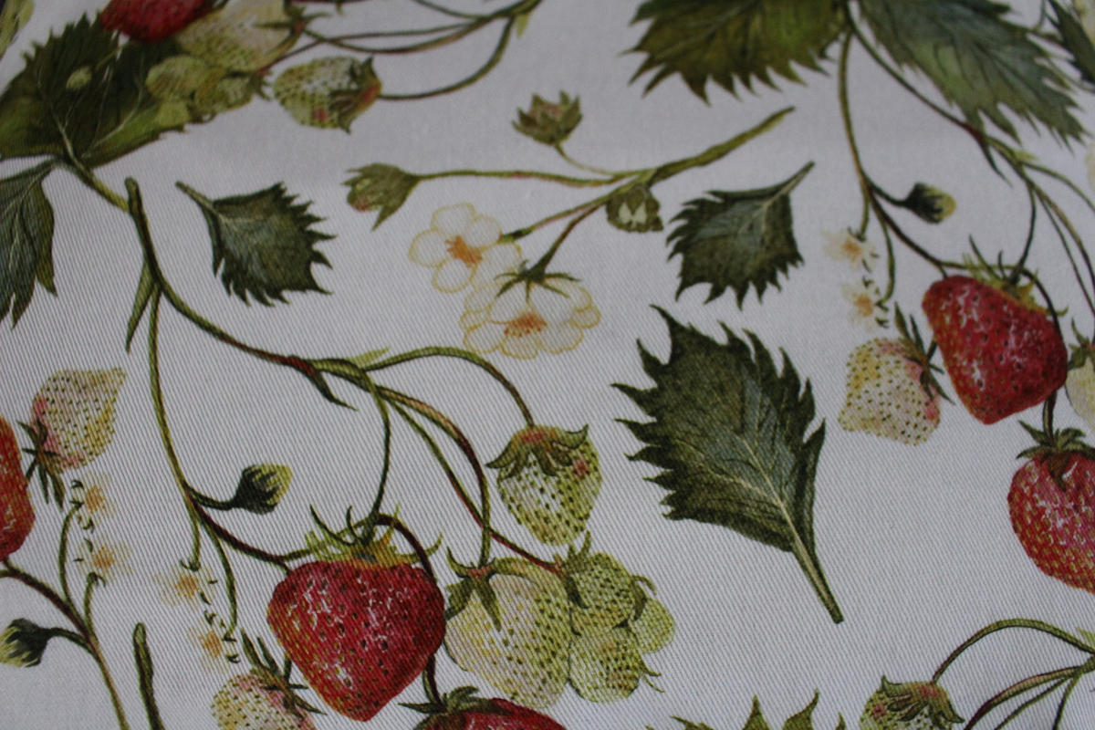 KISSENHÜLLE ERDBEERE OBSTGARTEN - Multicolor, Textil (38/38cm) - Yve! decoration