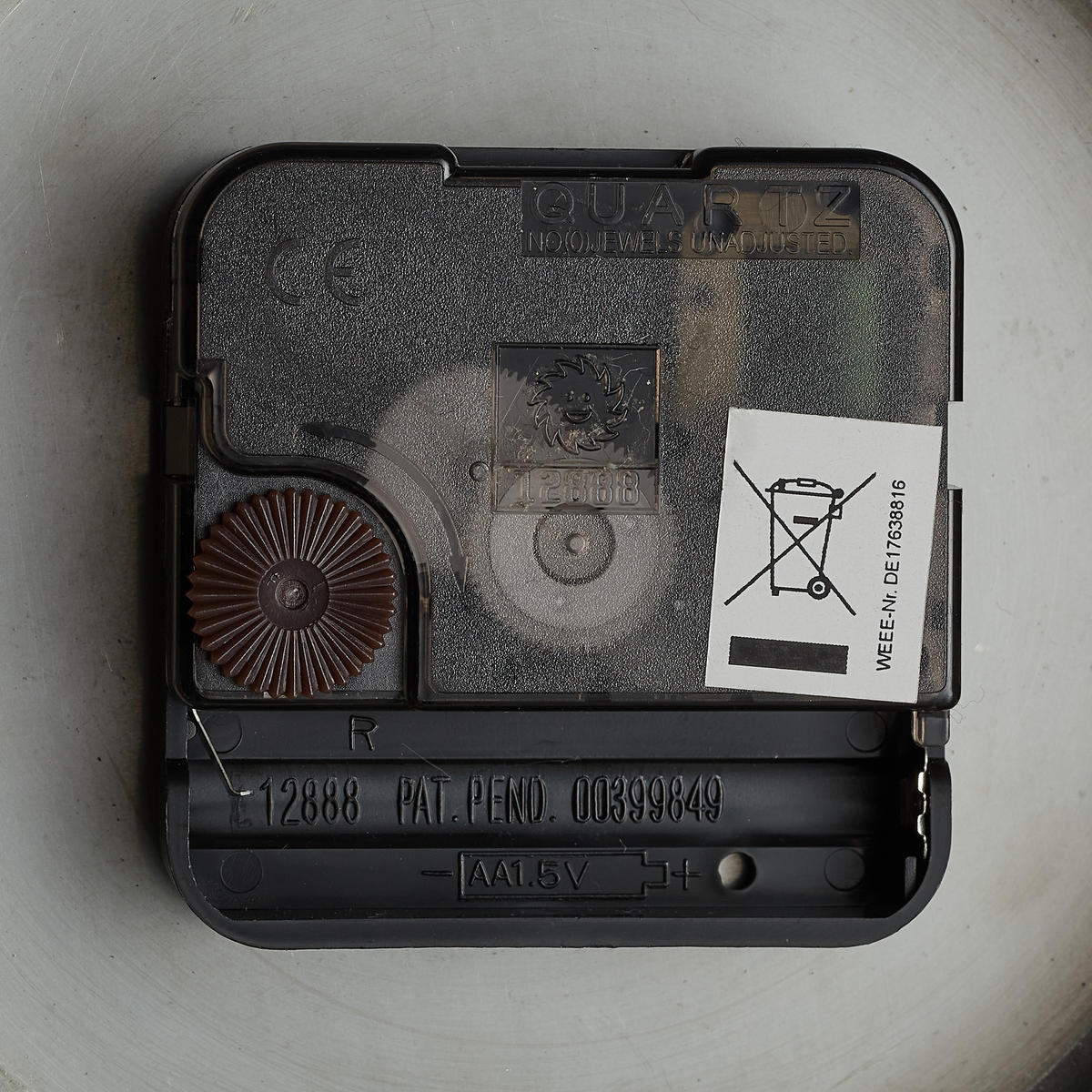 WANDUHR - Silberfarben, Kunststoff/Textil (110/110/3.5cm) - Relaxdays