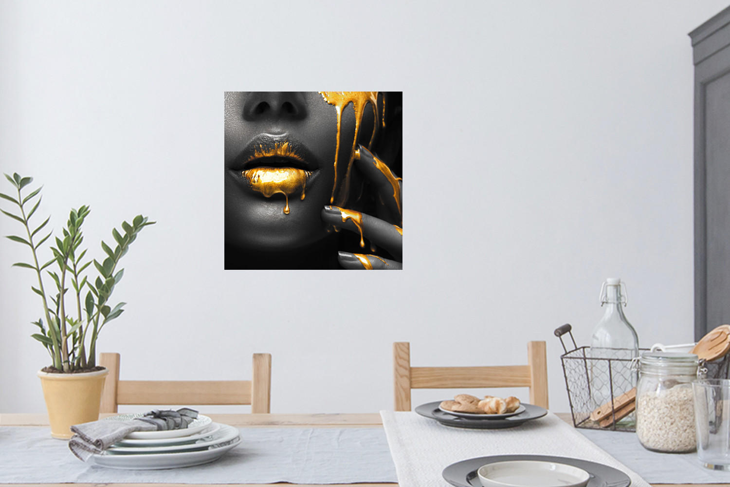 WANDTATTOO Frau - Schwarz - Gold - Gesicht - Lippen 50x50 cm - Goldfarben, Kunststoff (50/50/0.1cm) - MuchoWow