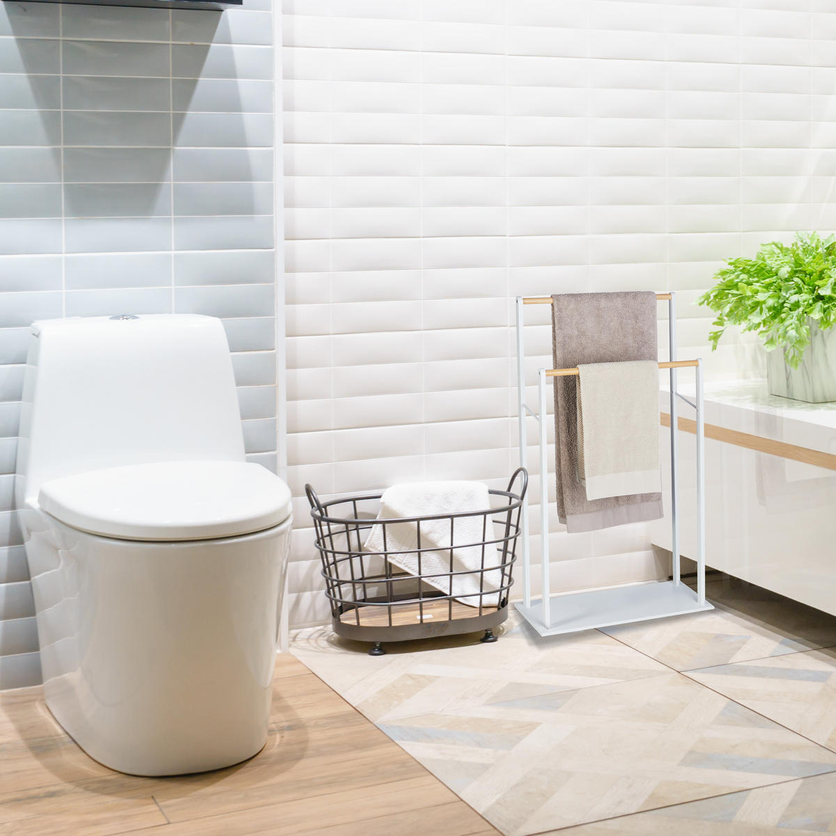 HANDTUCHSTÄNDER - Weiß, Holz/Holzwerkstoff (57/91.5/25cm) - Relaxdays