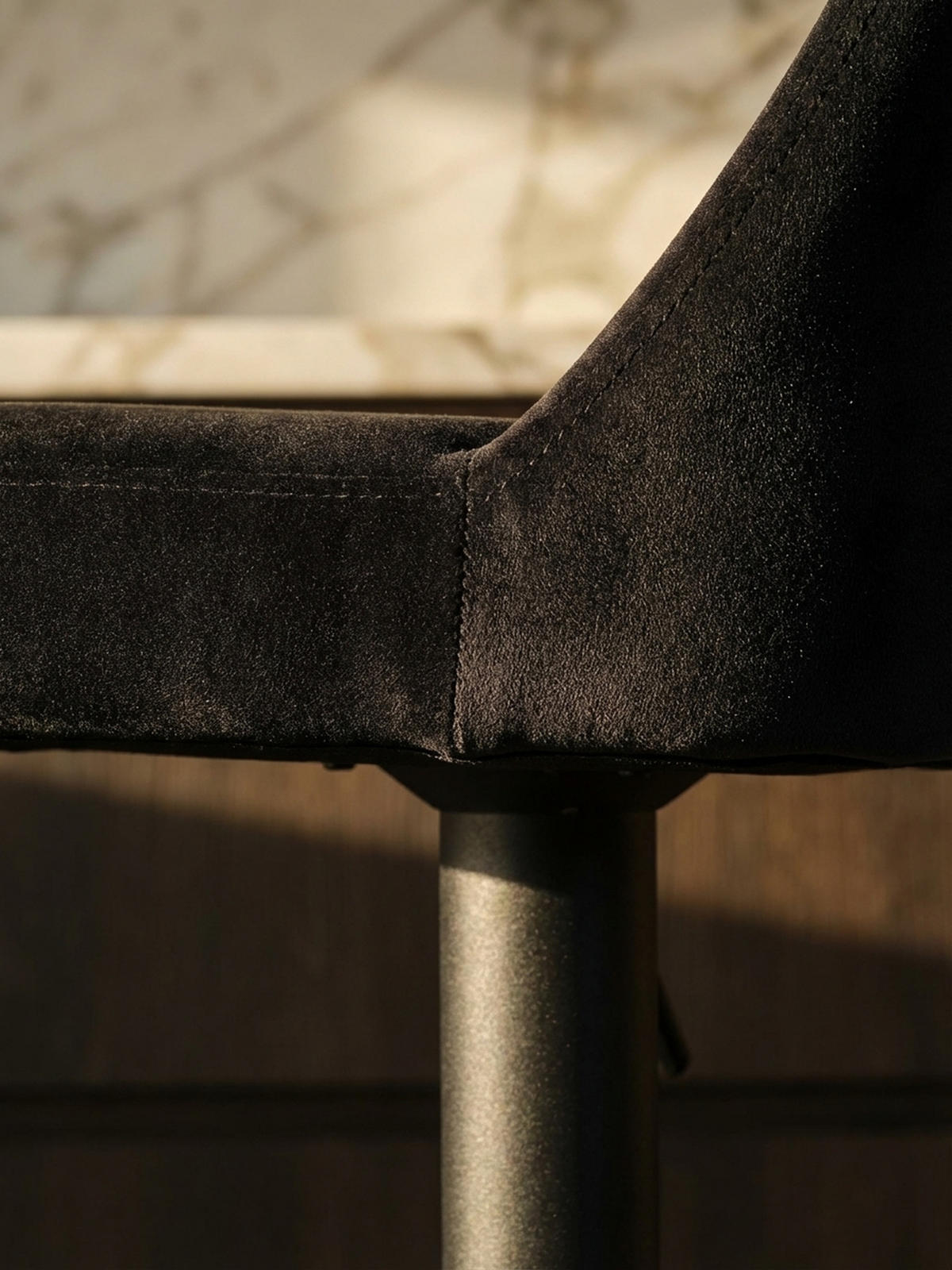 BARHOCKER Samt Lehne Höhenverstellbar Trompetenfuß Gepolstert, Schwarz 45x51x106 cm - Schwarz, Textil/Metall (45/106/51cm) - KADIMA DESIGN