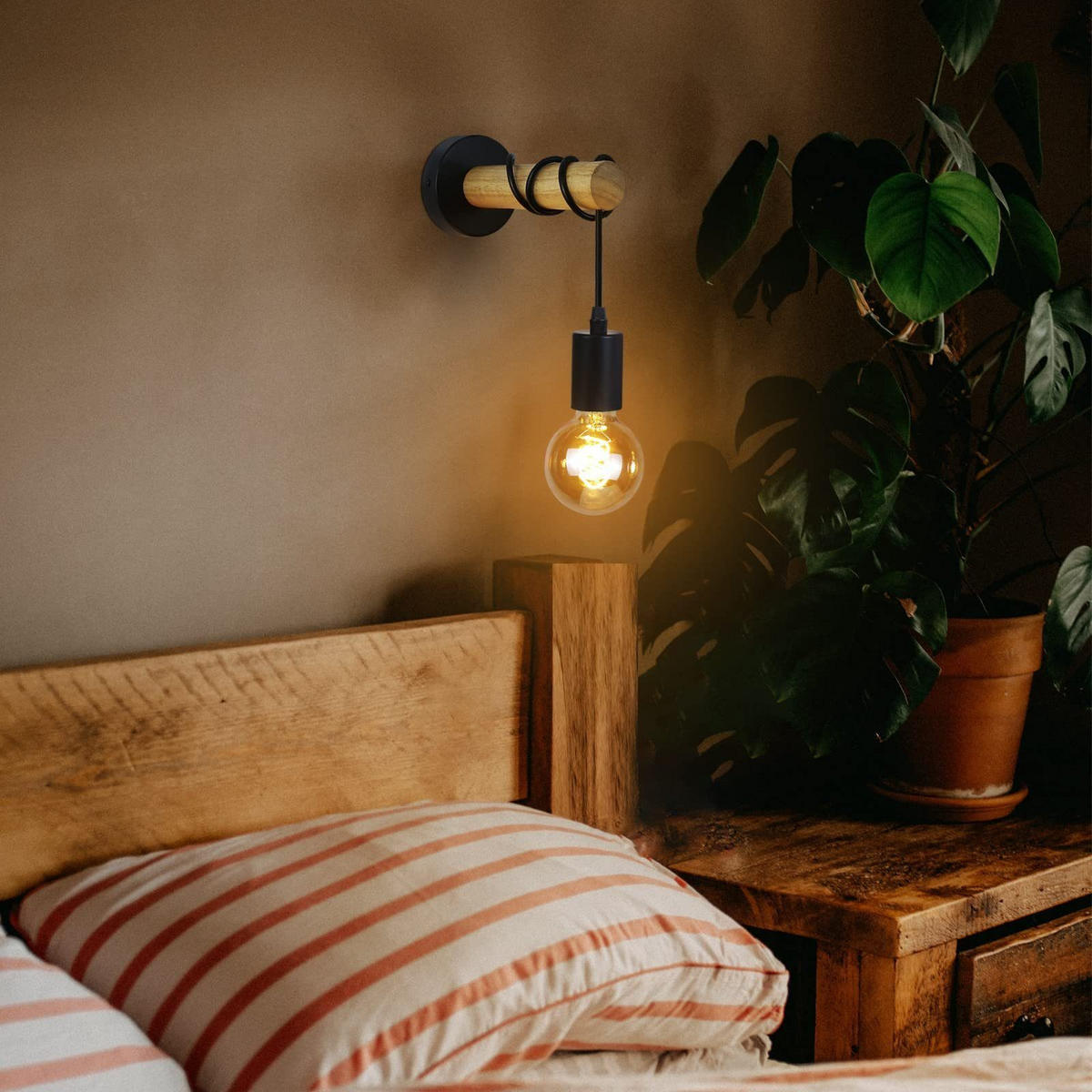 WANDLEUCHTE Brass 20/10/10 cm - Schwarz, Holz (10/10/20cm) - ZMH