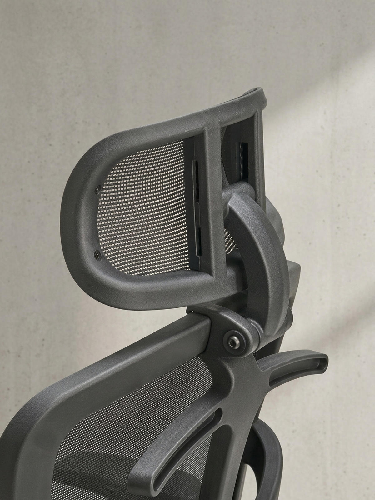 BÜRODREHSTUHL Schwarz Mesh mit Synchronmechanik, 3D-Armlehnen und Aluminiumfuß ALTAI - Silberfarben/Schwarz, Kunststoff/Textil (68/130/68cm) - KADIMA DESIGN