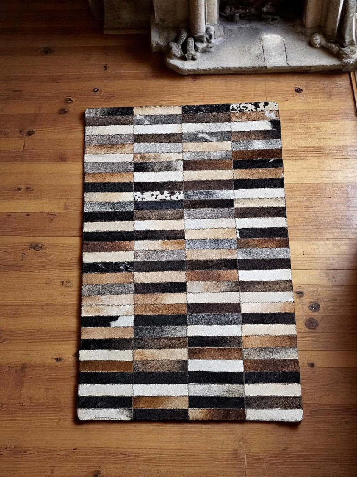 TEPPICH Patchwork Kuhfell Rechteckmuster handgefertigt 97/148 cm - Creme/Schwarz, Fell (97/148cm) - Provellus