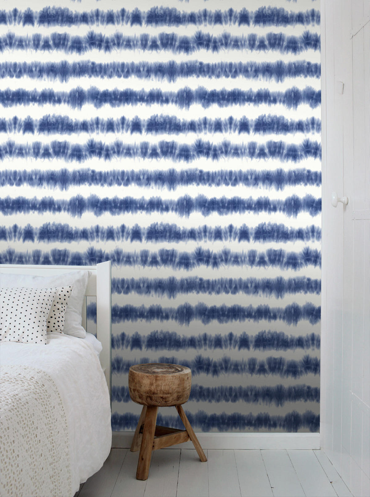 TAPETE horizontale Tie-Dye Shibori Streifen 53 cm x 10.05 m - Blau, Papier (53/1000cm) - ESTAhome