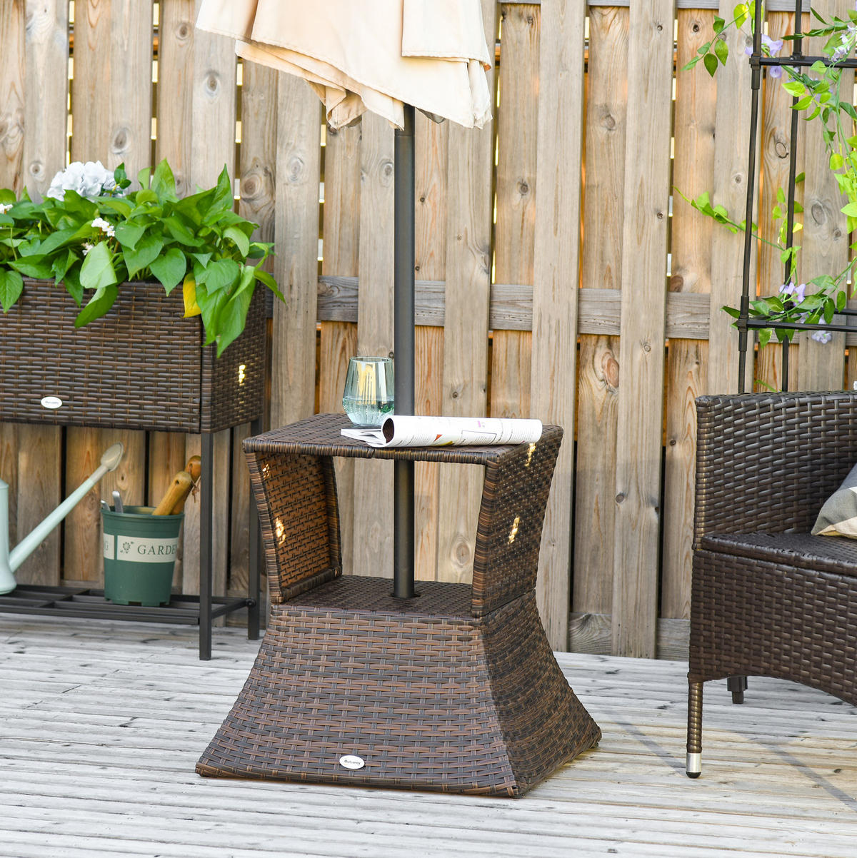 GARTENBEISTELLTISCH aus Polyrattan 54x54x55 cm Braun mit Schirmhalterung und wetterbeständigem Gestell - Braun, Kunststoff (54/54/55cm) - Modfu