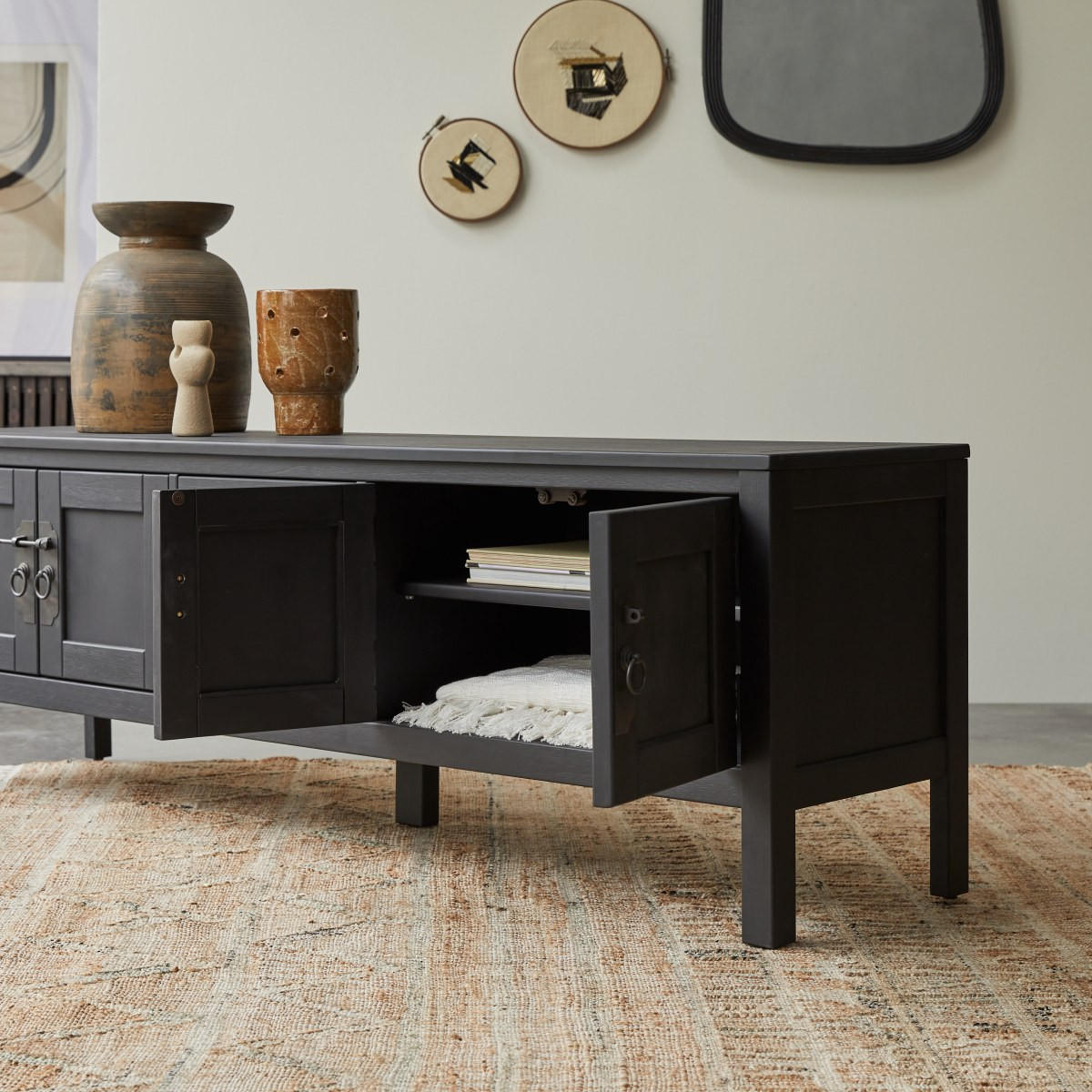 TV-SCHRANK Thaki Black Schwarz aus Pinie - Schwarz, Holz (170/55/40cm) - Tikamoon