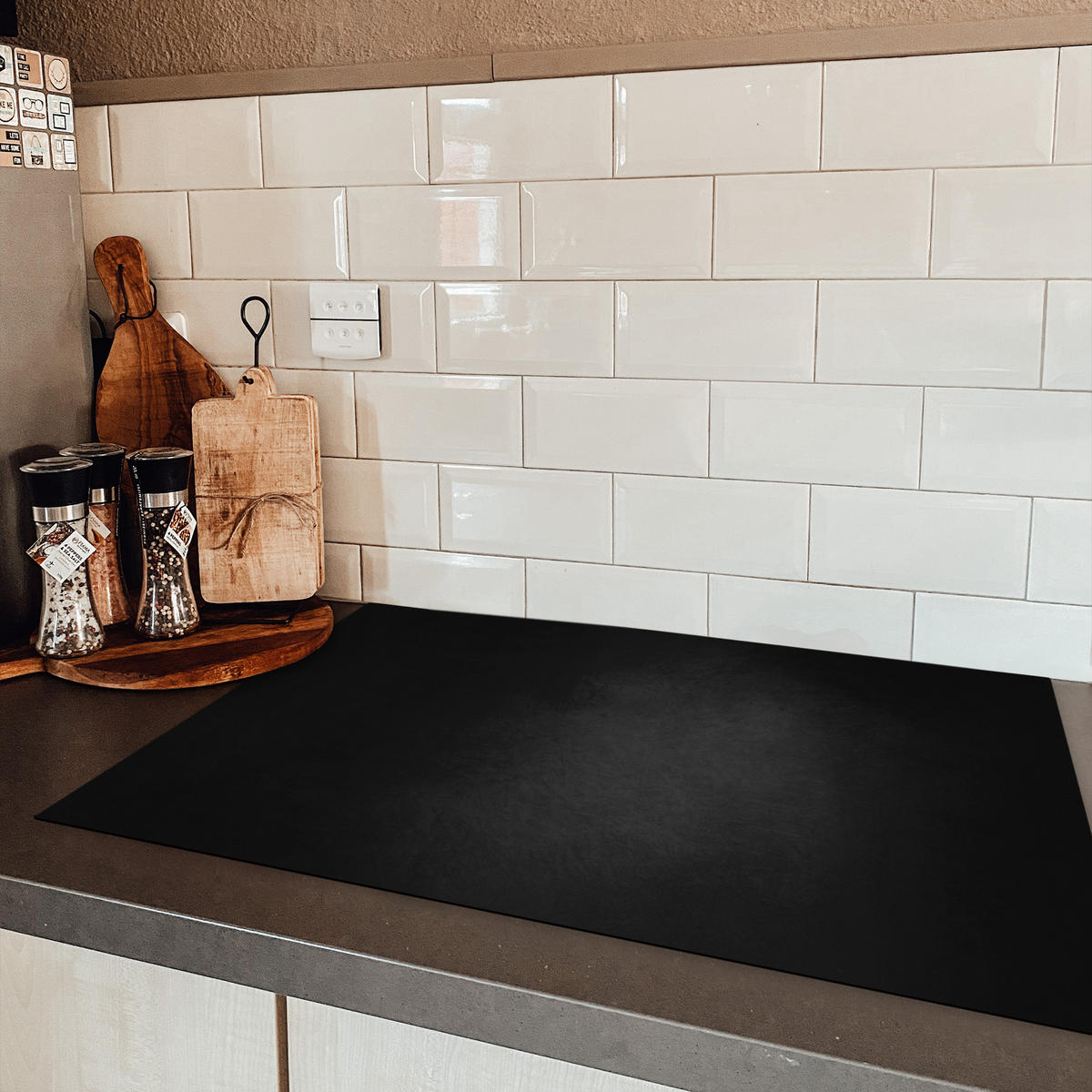 HERDABDECKPLATTE Beton - Schwarz - Grau - Strukturiert - Industriell Abdeckung Ceranfeld 81.2x52 cm - Graphitfarben, Kunststoff (81.2/52/0.2cm) - MuchoWow