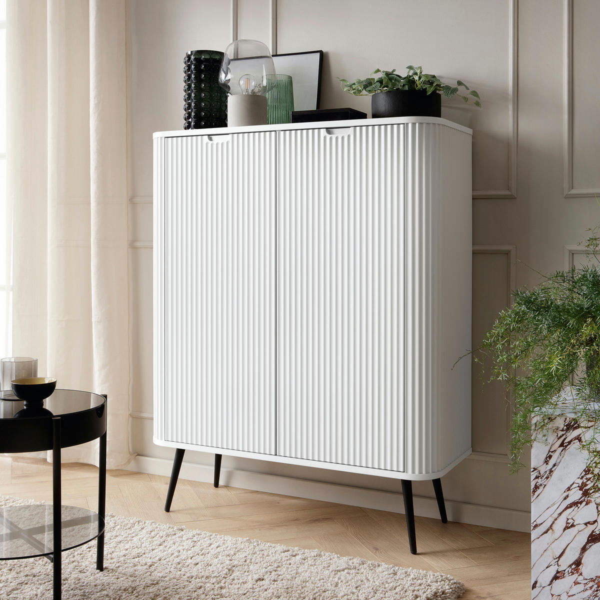 SIDEBOARD MORDEN KOM1 Abgerundeter Korpus Weiß Weiß - Weiß, Holzwerkstoff/Kunststoff (103/129/39cm) - Komodee