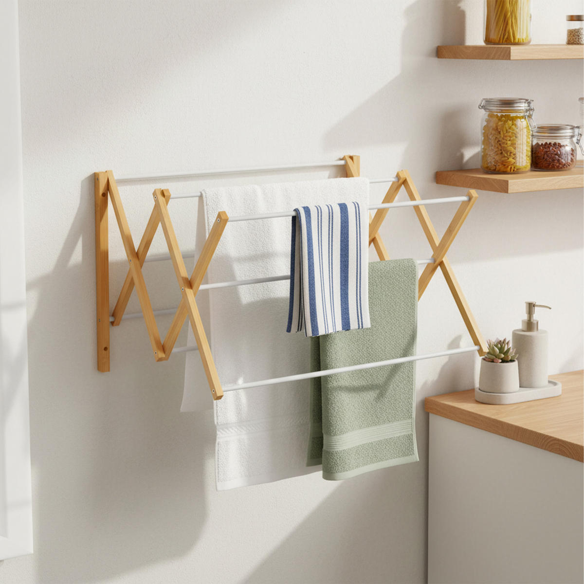 SUŠIAK drevodekor biela nástenná montáž výsuvný 8 tyčí 45 cm - viacfarebná, kov/drevo (71/45/59cm) - Relaxdays