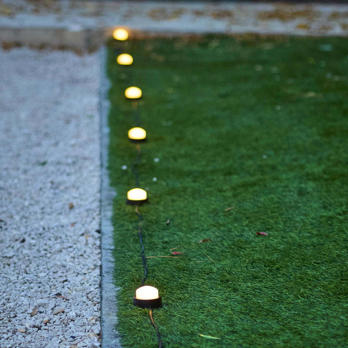 10 SOLIRAY 12M Solar-Bodenleuchtfeuer - Schwarz, Kunststoff (12/6/4cm) - Lumisky