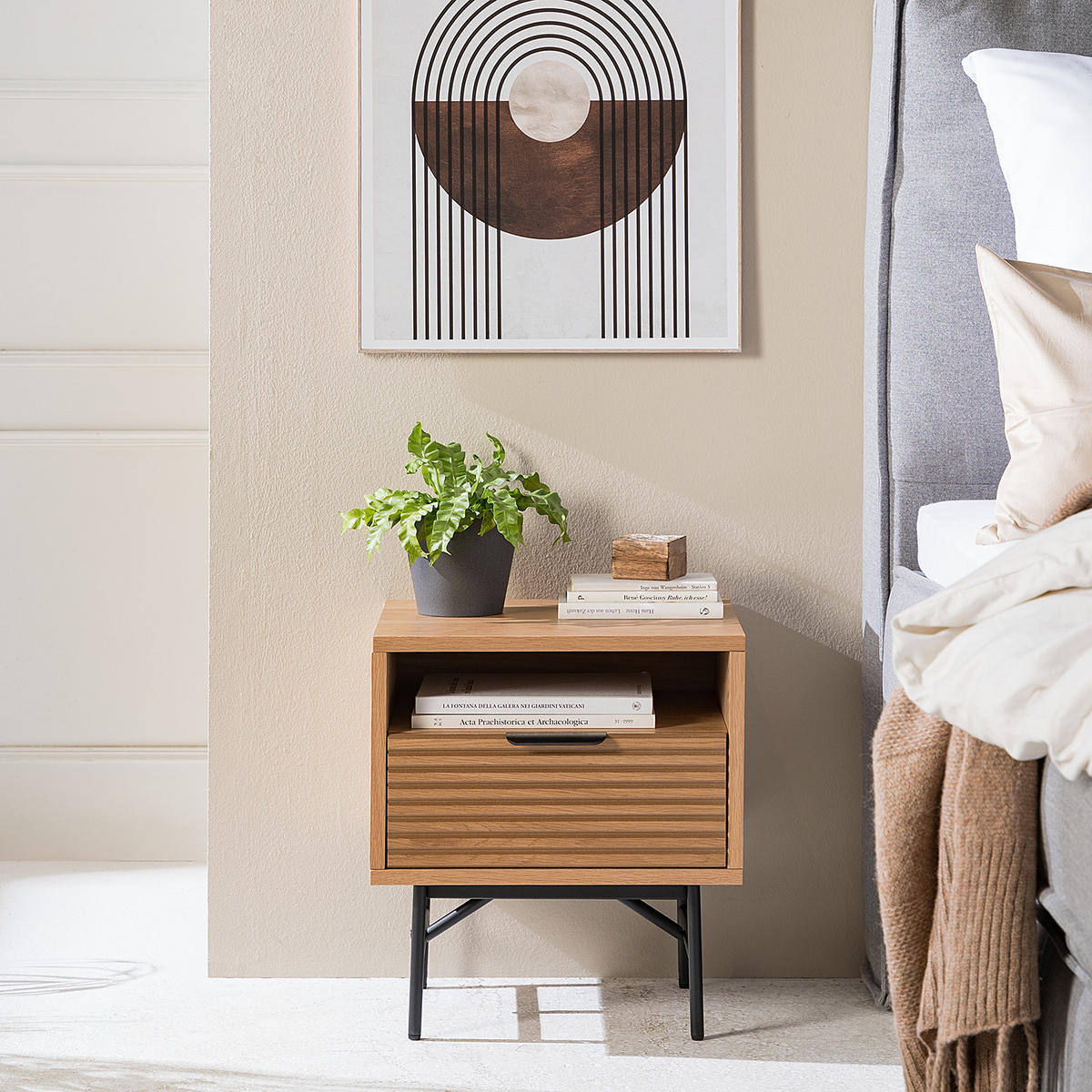 NACHTKOMMODE - Echtholzfurnier / Metall - Eichefarben/Schwarz, Holzwerkstoff/Metall (45/50/40cm) - home24