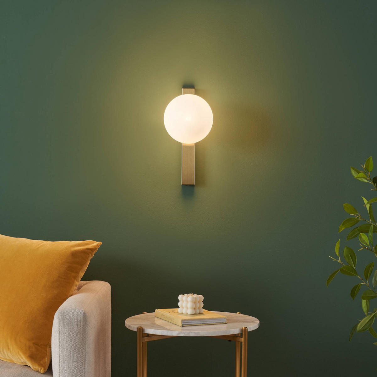 WANDLEUCHTE Noava, Messing und Weiß, 30cm - Messingfarben, Glas (4/30/18cm) - KOSILUM