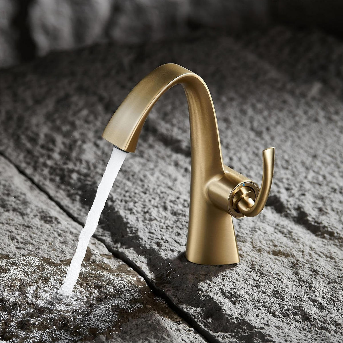 BADEZIMMERARMATUR. 217*106mm, gold. - Silberfarben, Metall (27/13.5/18cm) - Vallsero