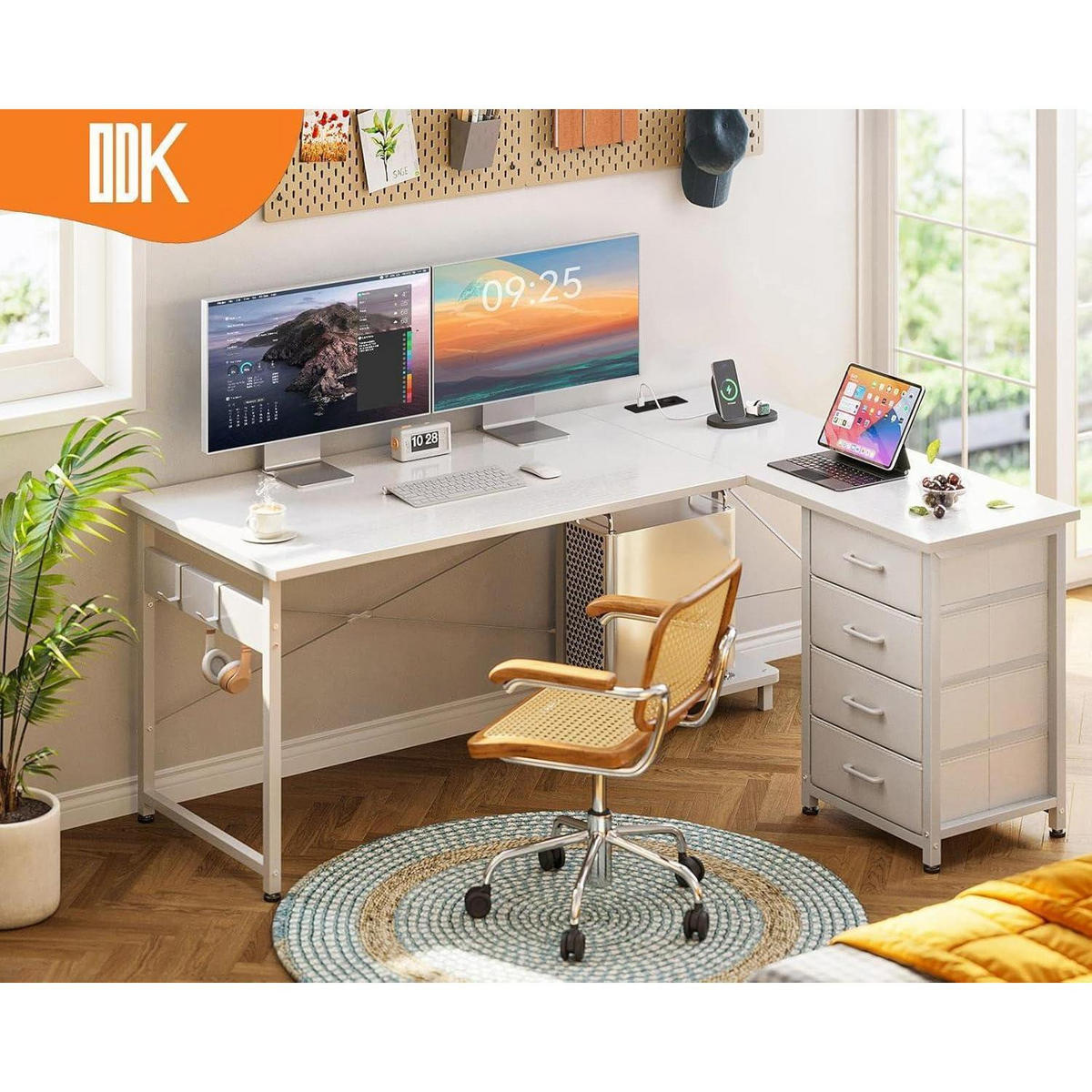 ECKSCHREIBTISCH mit Steckdose und USB-Anschluss Bianco Weiß 135 x 100 cm - Weiß, Metall (100/135/75.7cm)