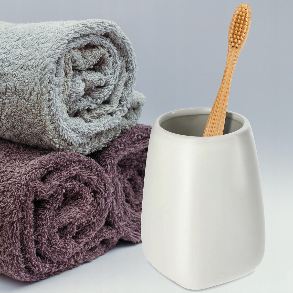 BADEZIMMERTASSE für Zahnpasta und Zahnbürsten, weiß - Weiß, Keramik (8/11cm) - KADAX
