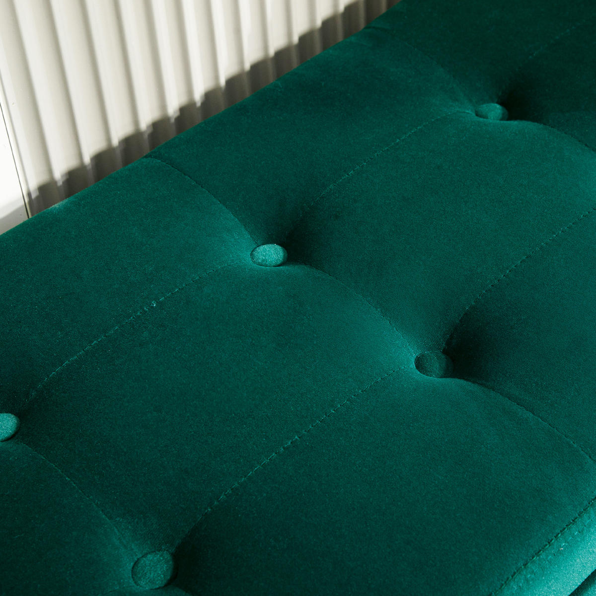 POLSTERBANK Mit Stauraum und Armlehnen DE-07127 Samtoptik, goldfarbene Beine Grün - Grün, Holz/Textil (42/65/107cm) - ComfortXL