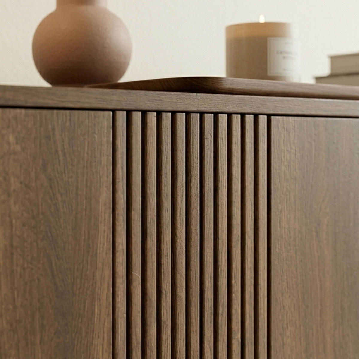 TV-MÖBEL, dunkle Holzoptik - Braun, Holz (150/40/40cm) - Oviala