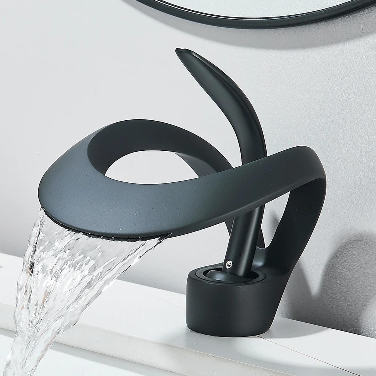 WASCHTISCHARMATUR Einhebelmischer für heißes und kaltes Wasser, Schwarz - Schwarz, Metall (16.5/13.7/8cm) - Kaket