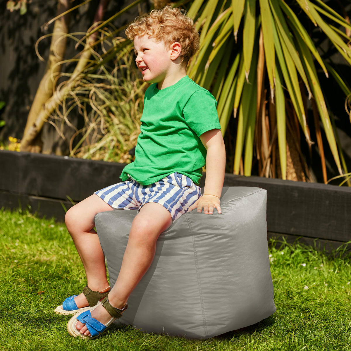 SITZPOUF Outdoor Würfel - Hellgrau/Grau, Kunststoff (38/38/38cm) - Veeva