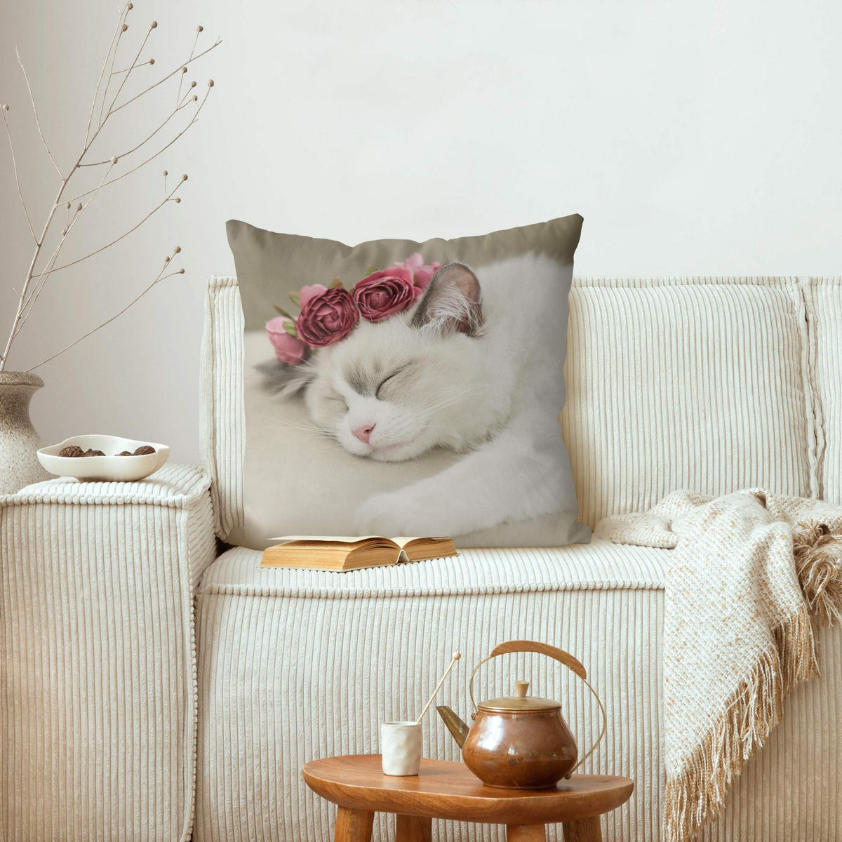 KISSENBEZUG Schlafende Katze mit Rosen 40/40 cm - Weiß, Textil (40/40cm) - Bilderwelten