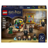 KLEMMBAUSTEINE Die Zeremonie des Sprechenden Hutes Harry Potter - Rot, Kunststoff (14.1/4.6/19.1cm) - Lego
