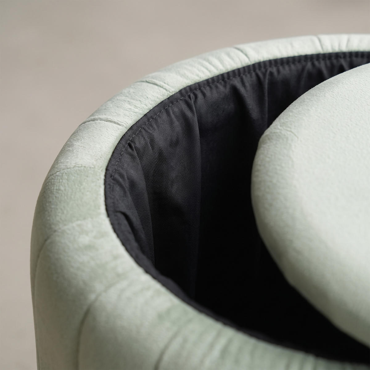 HOCKER Salbei Samt mit Stauraum goldfarbener Metallsockel - Grün, Holzwerkstoff/Textil (32/42/32cm) - Relaxdays