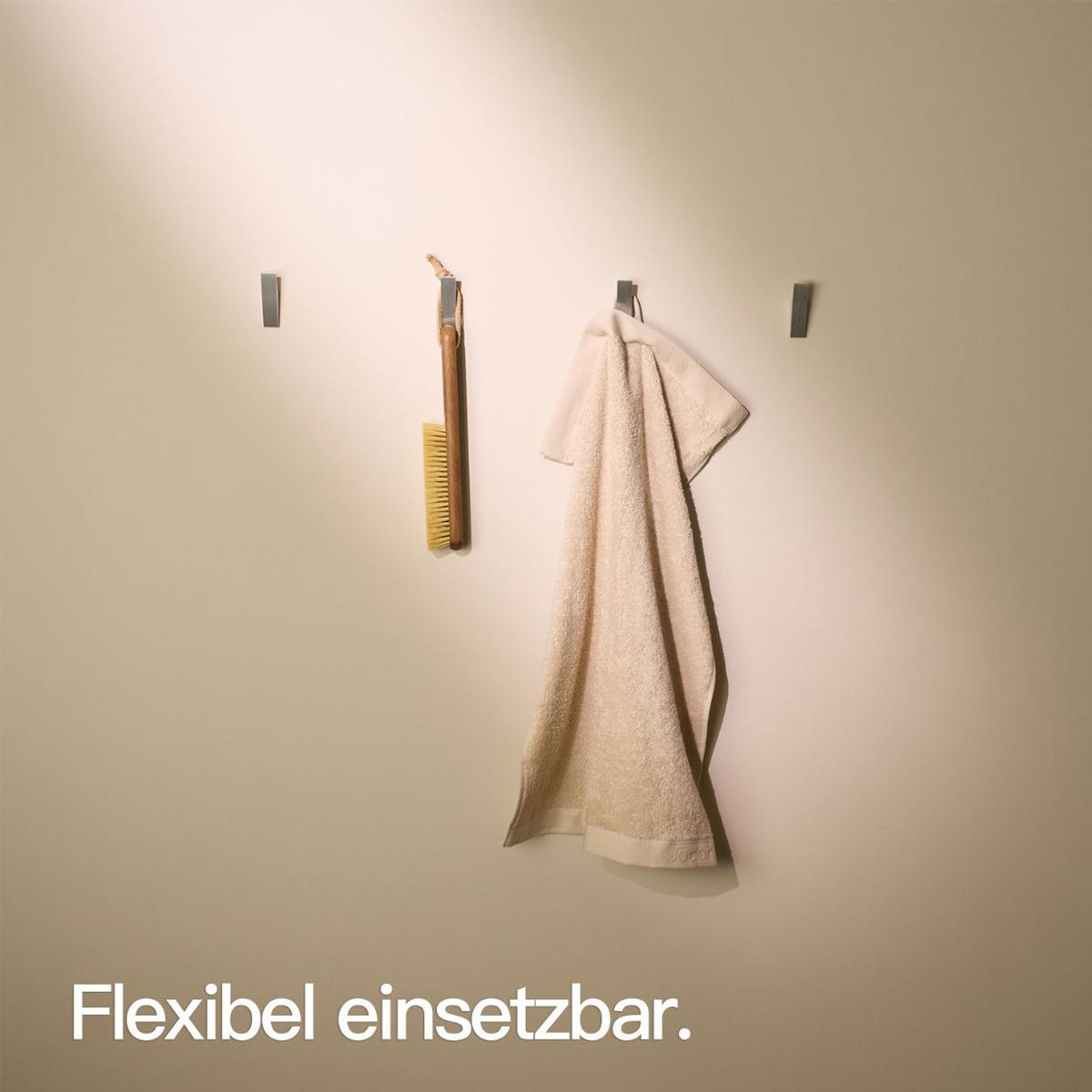 WANDHAKEN OHNE BOHREN Silbergrau Gebürstet - Silberfarben, Metall (1.7/6.2/1.8cm) - Designfabrik Hamburg