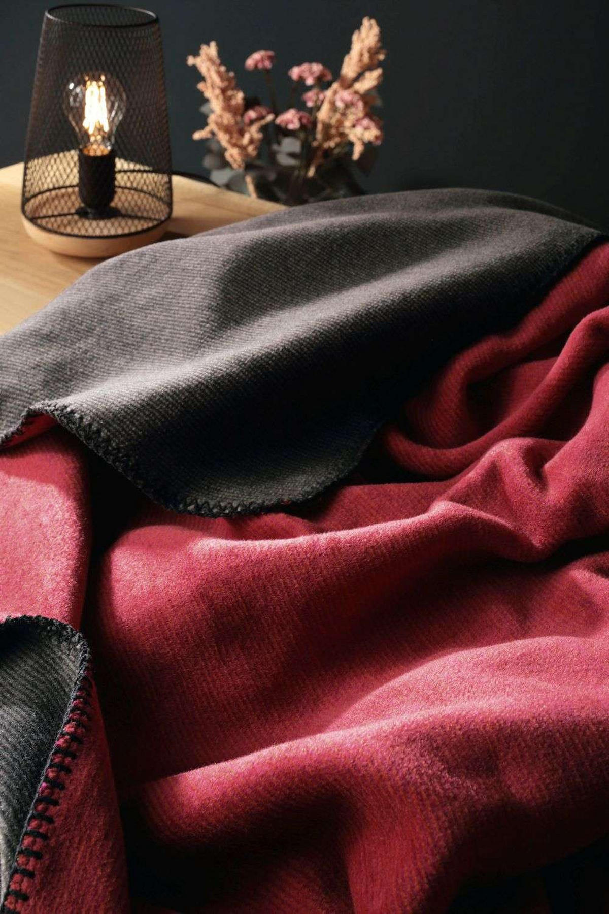 TAGESDECKE Plum-Schiefer 150 x 200 cm - Kirschrot, Textil (150/200cm) - Biederlack