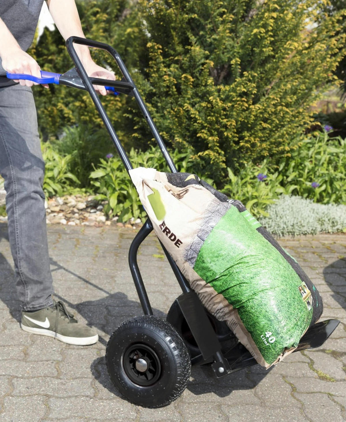 SACKKARRE kompakt, klappbar, 200 kg Tragkraft - Schwarz, Metall (7.4/4.3/2.2cm) - Westfalia