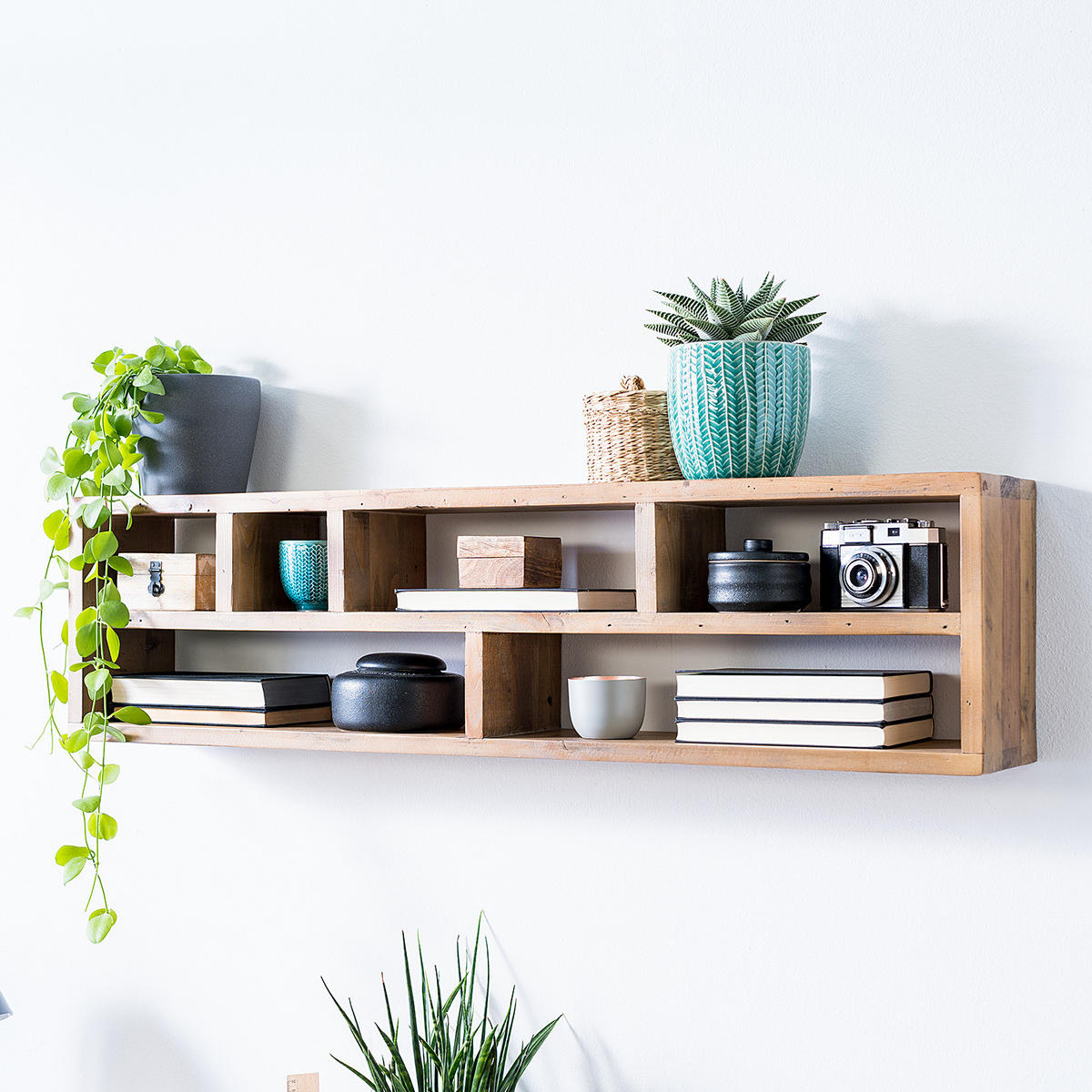 WANDREGAL 6 Fächern - Pinie massiv - Braun, Holz (100/26/16cm) - home24