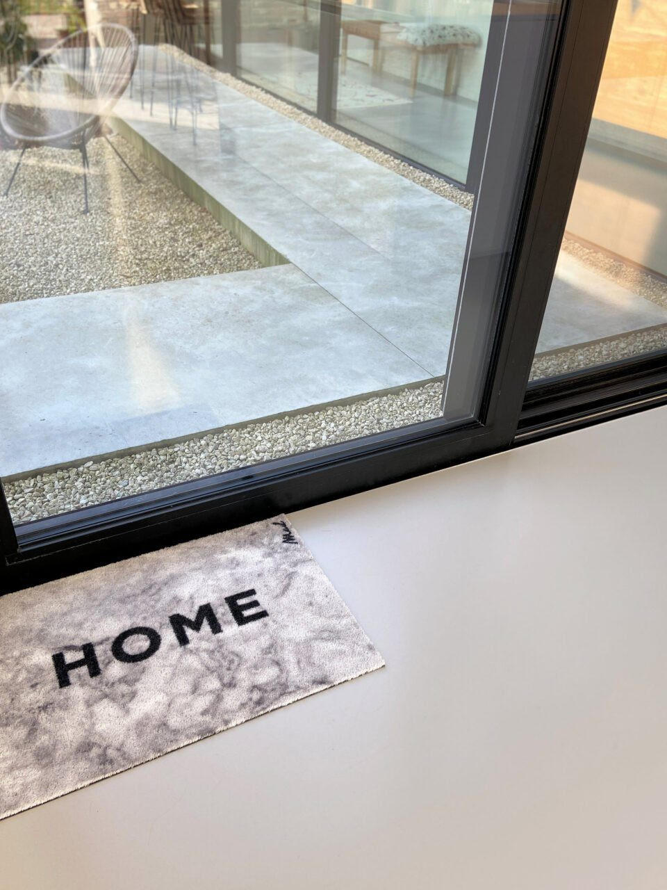 OUTDOOR FUßMATTE "Blink" mit Spruch "Home" Marmor 50 x 75 cm - Beige/Schwarz, Kunststoff/Textil (50/75cm) - MAD ABOUT MATS