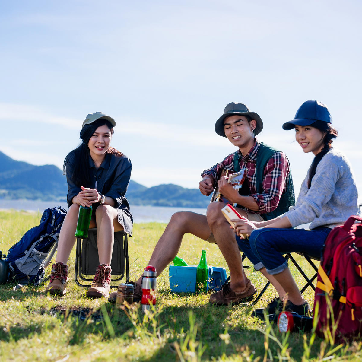 CAMPINGHOCKER - Schwarz, Textil/Metall (32/34/26cm) - Relaxdays