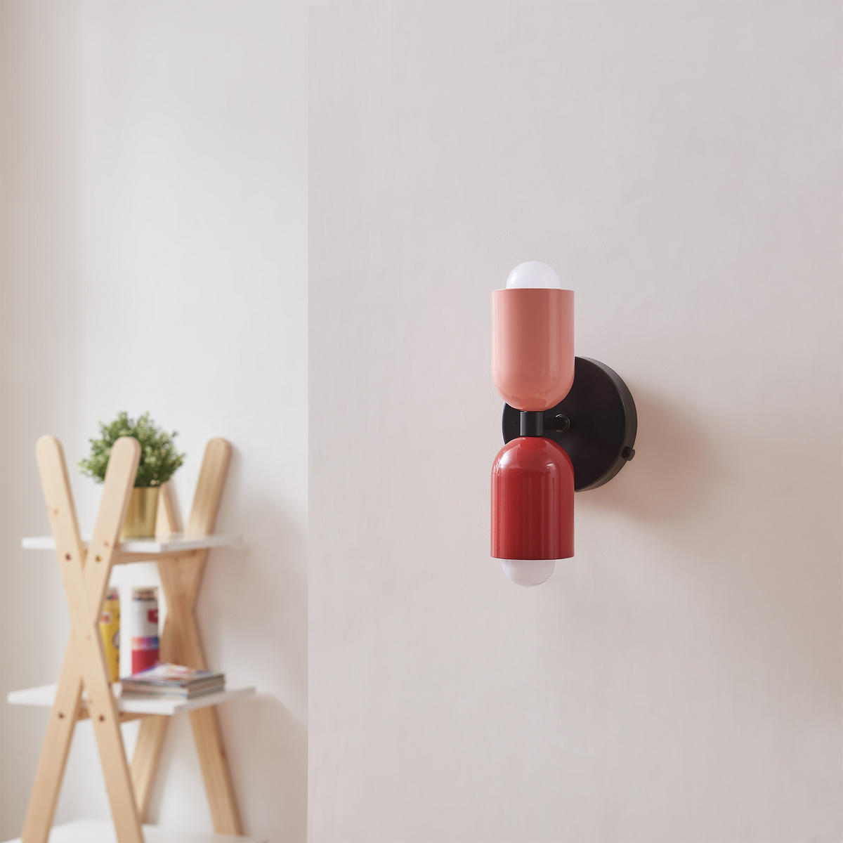 NÁSTĚNNÉ SVÍTIDLO Trorlos - růžová/červená, kov (12/22/12cm) - lux.pro