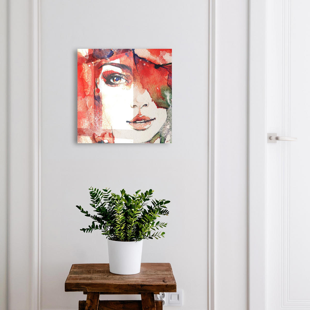 SCHLÜSSELBOX Schwarz 30x30 cm- Türöffnung nach rechts - Porträt einer Frau - Rot, Metall (30/30/5cm) - TULUP